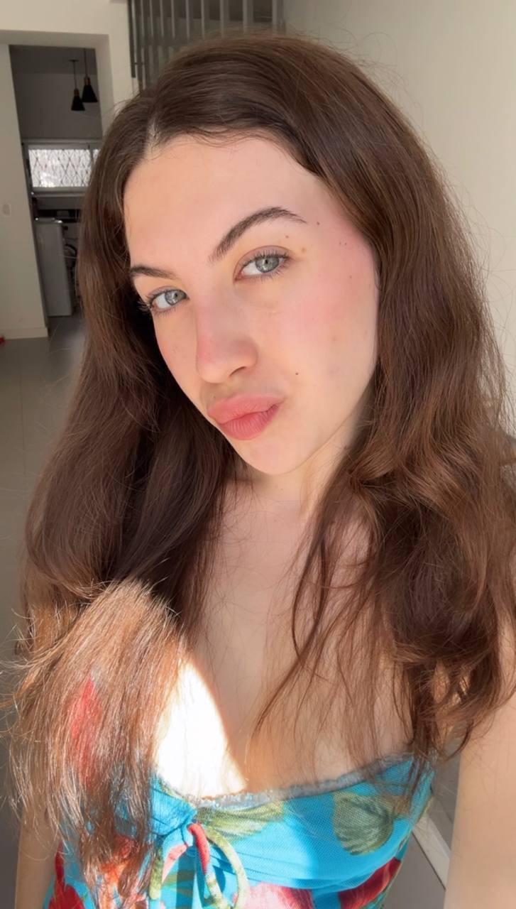 Nude girl Amber in Ibage