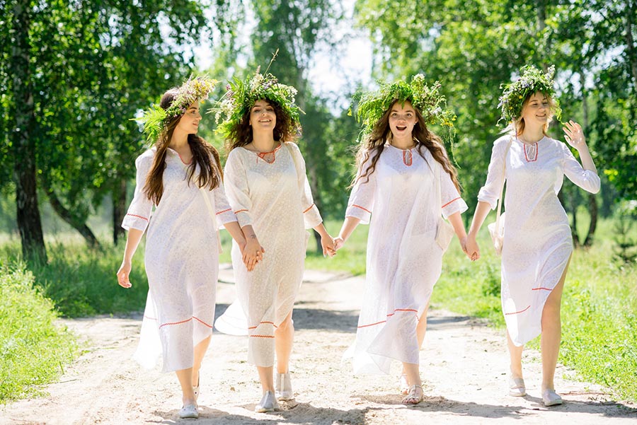 Slavic girls in Ibage