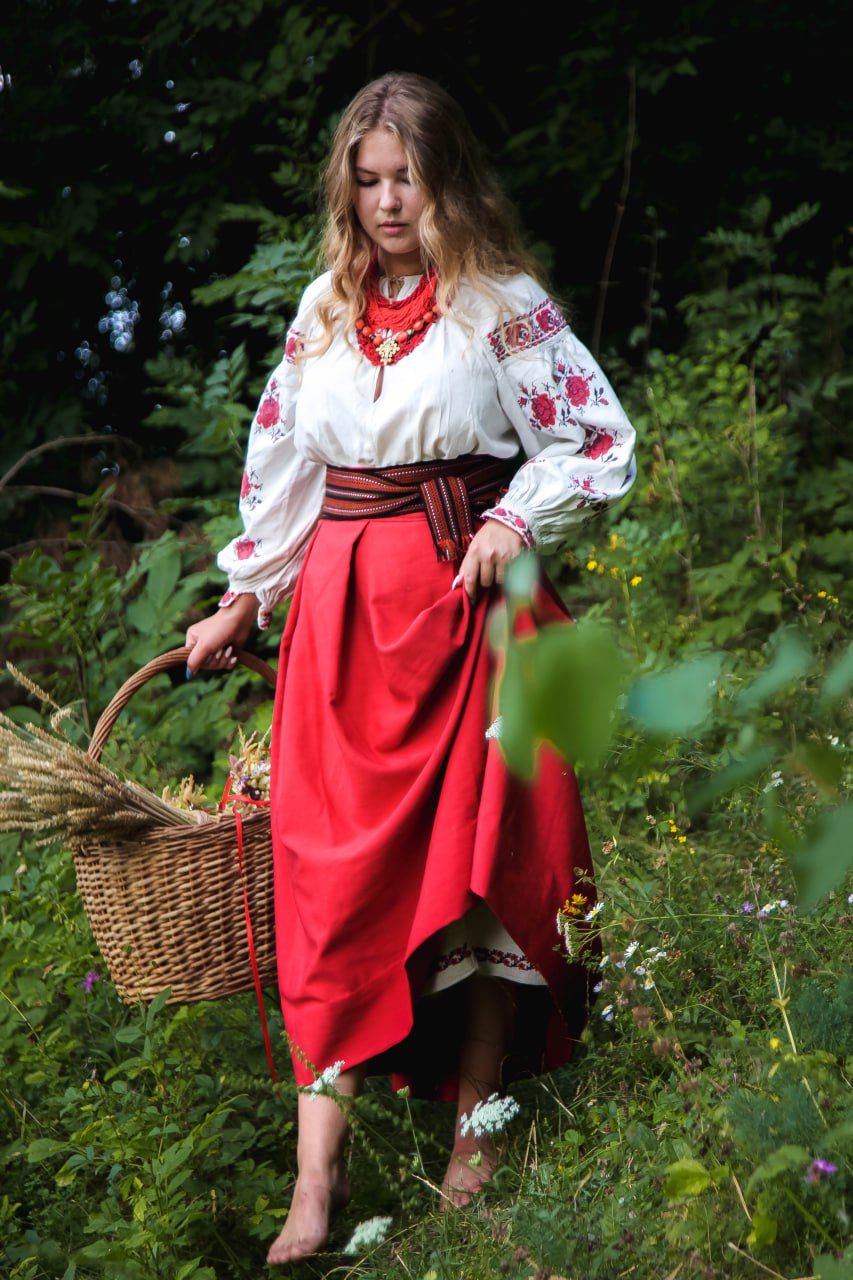 Slavic girls in Ibage