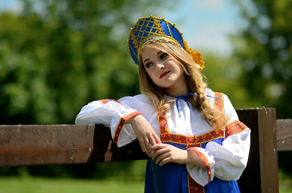 Photo Slavic girls in Ibage