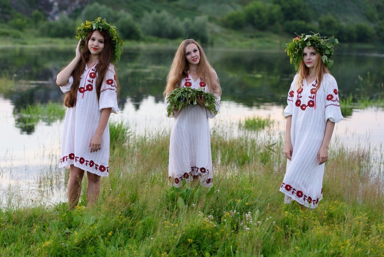 Slavic women in Ibage