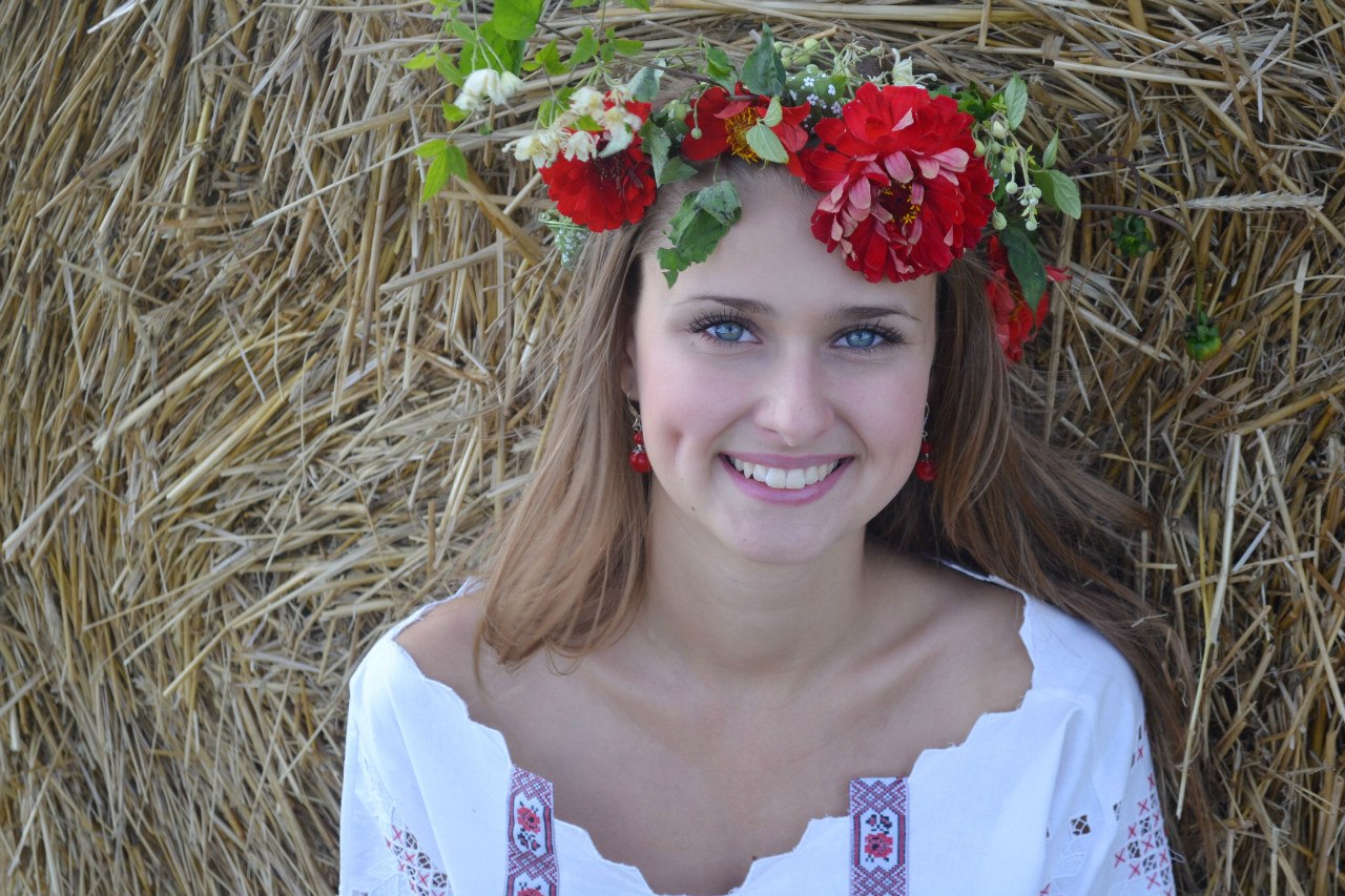 Slavic women in Ibage