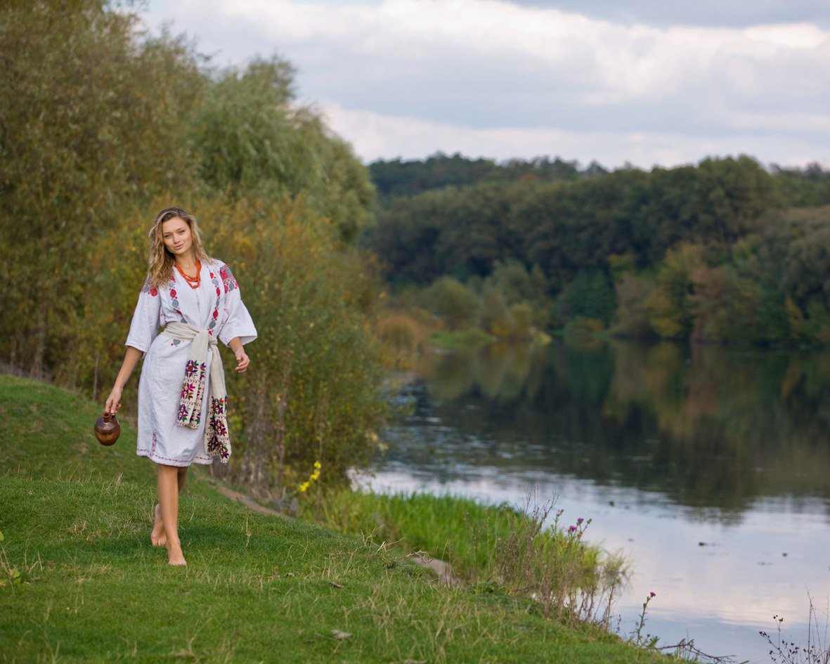 Nude girl Slavic women in Ibage